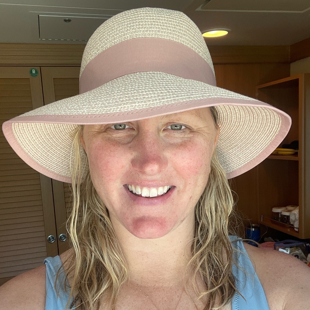 Meet your Posher, Anne
